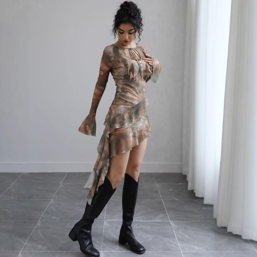 Damen Asymmetrisches Chiffon-Minikleid mit Volants, transparenten Ärmeln und Zierknopfleiste Shop Nory