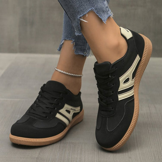 Damen Casual-Sneaker im Retro-Look aus Wildlederimitat mit kontrastierenden Zierstreifen und dämpfender Gummisohle Shop Nory