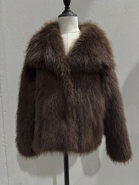 Damen Kurzbolero im Boxy-Cut aus veganem Shaggy-Kunstpelz mit XXL-Schalkragen Shop Nory