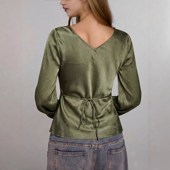 Damen Satinierte Bluse mit V‑Ausschnitt, geraffter Büstenteil und ausgestellten 3/4‑Ärmeln Shop Nory