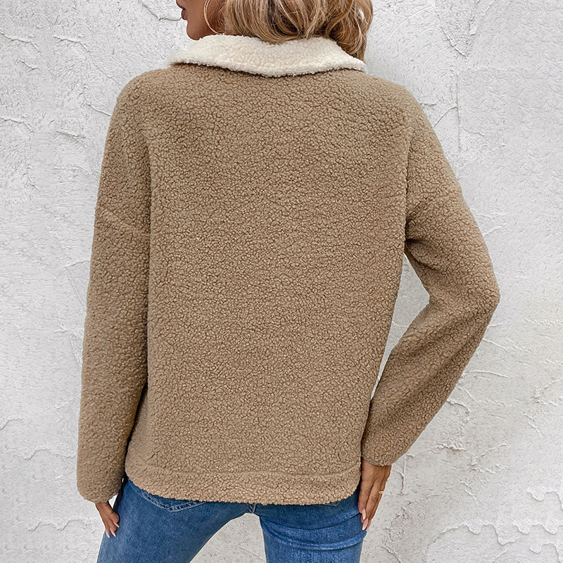 Damen Teddy-Fleece-Pullover mit halbem Reißverschluss, Kontrastärmeln und Brusttasche Shop Nory