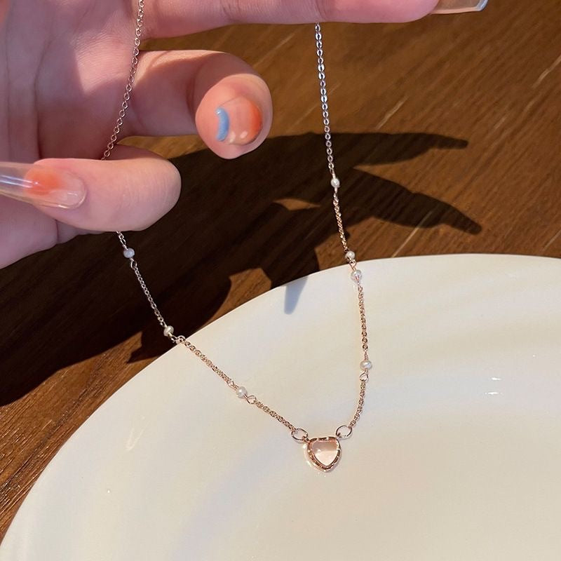 Damen zarte Halskette mit herzförmigem Anhänger und Perlenakzenten Shop Nory
