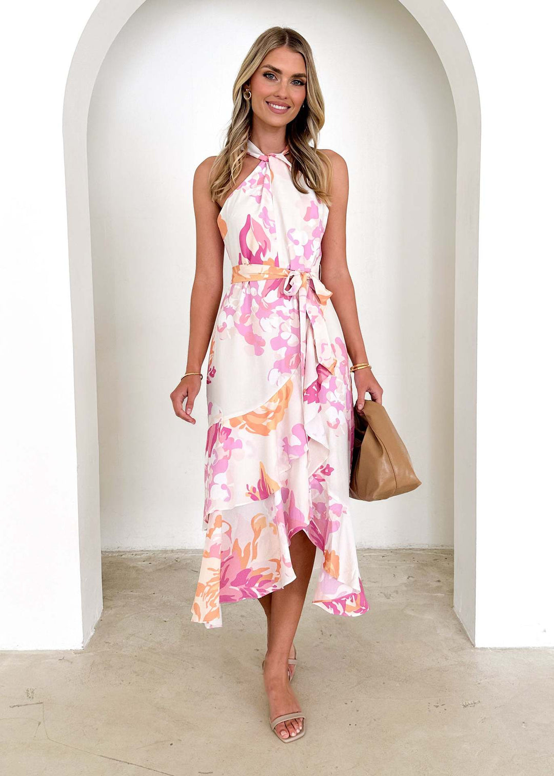 Damen Halterneck Maxikleid mit elegantem Rüschensaum Shopnory