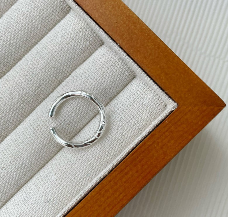 Damen Creolen mit elegantem Halbmonden-Muster Shop Nory