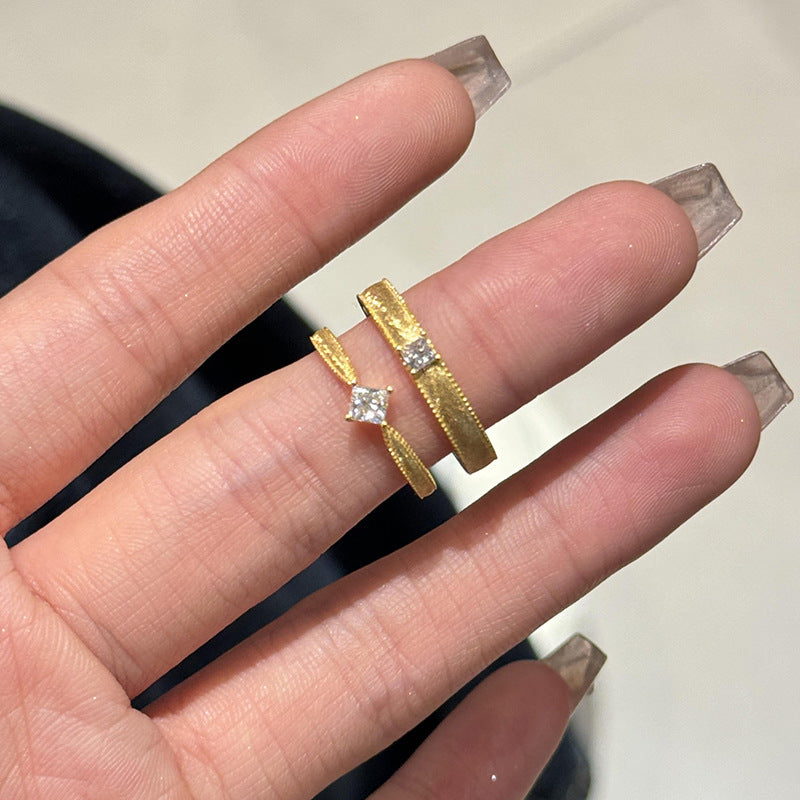 Damenring mit minimalistischem Design und zarten Zirkonia-Akzenten Shop Nory