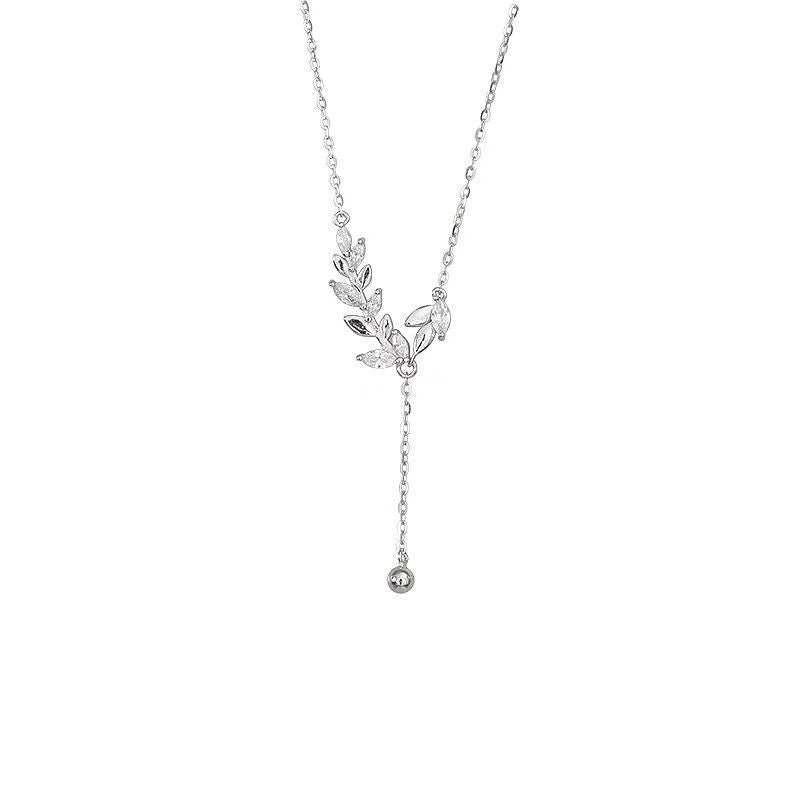 Damen Halskette mit kunstvollen Blumen- und Blättermotiven Shop Nory