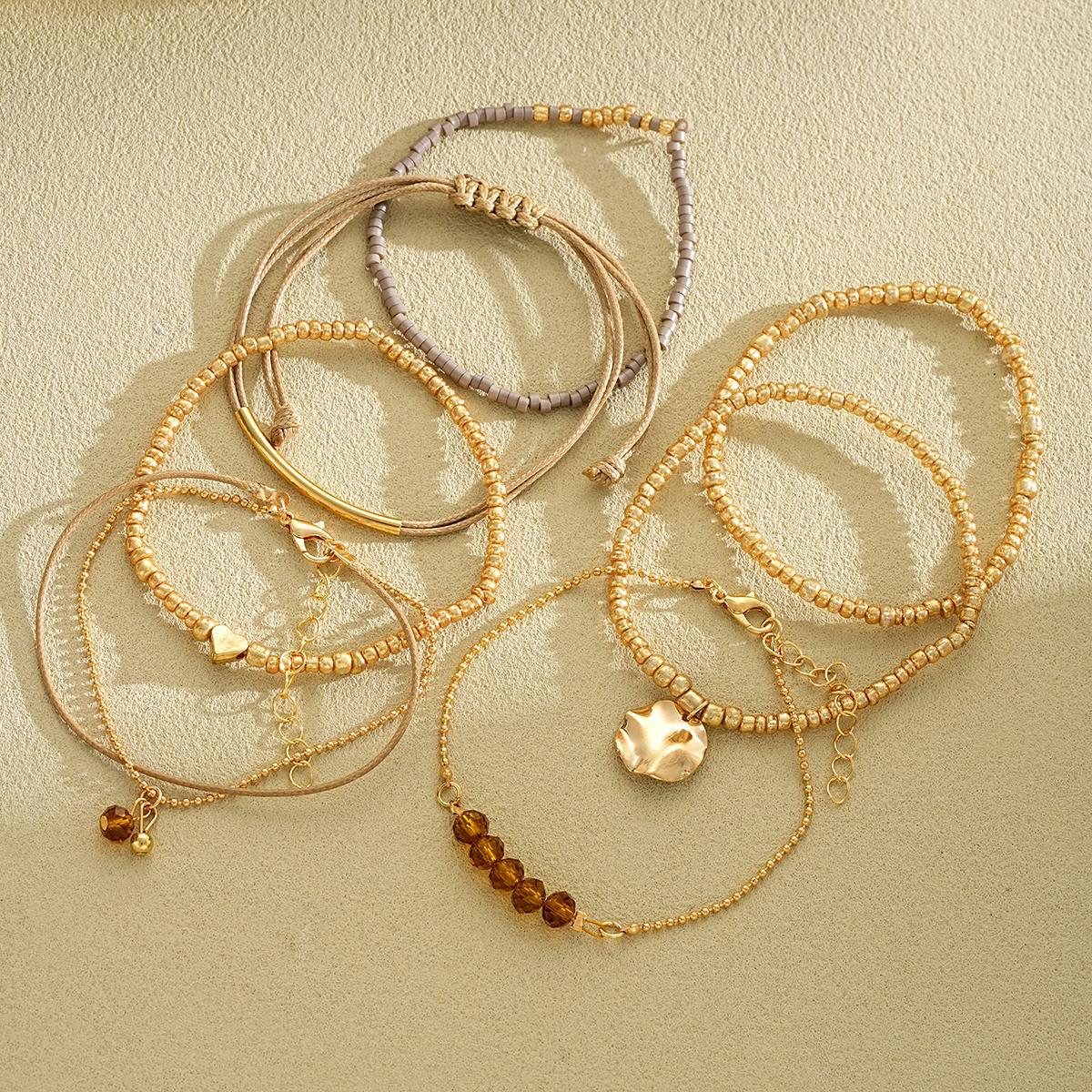 Damen Armband-Set mit vielfältigen Gliederformen und edlen Akzentdetails Shop Nory