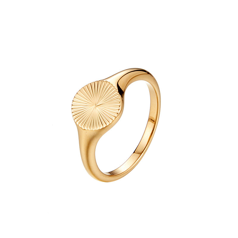 Damen eleganter Goldring mit detailverarbeitetem Sonnensymbol Shop Nory