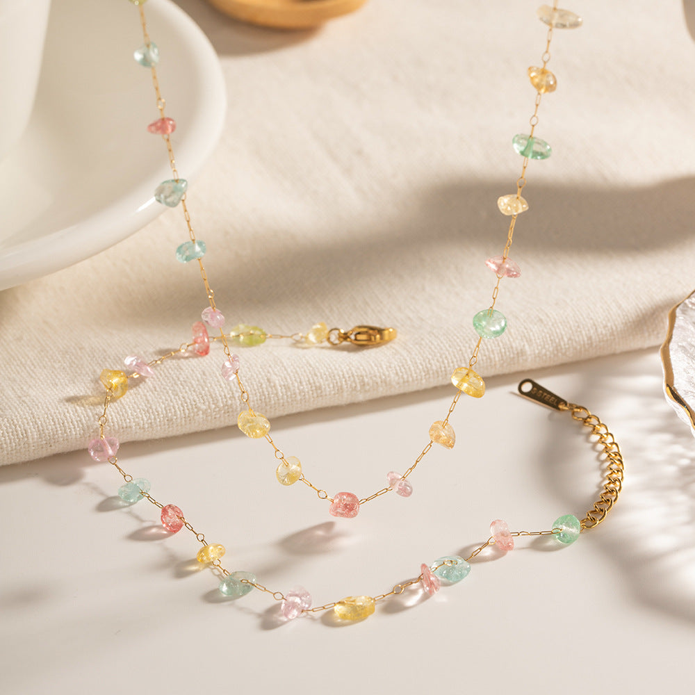 Damen Halskette mit bunten, facettierten Kristallen und zarter Goldkette Shop Nory
