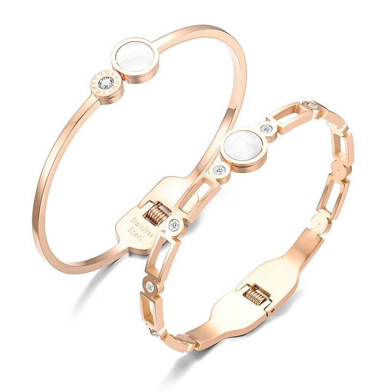 Damen Elegantes Armband mit funkelnden Zirkonia Steinen und hochwertigem Design Shop Nory