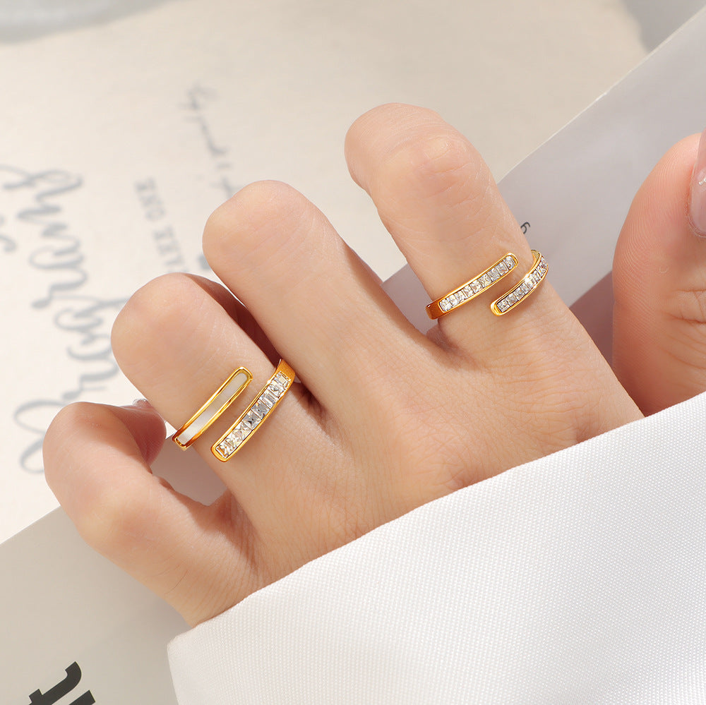 Damen eleganter Ring mit doppelt geschichtetem Design und funkelnden Zirkonia Shop Nory