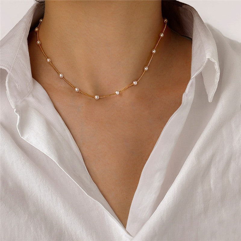Damen perlverzierte Halskette mit feinen Goldakzenten Shop Nory