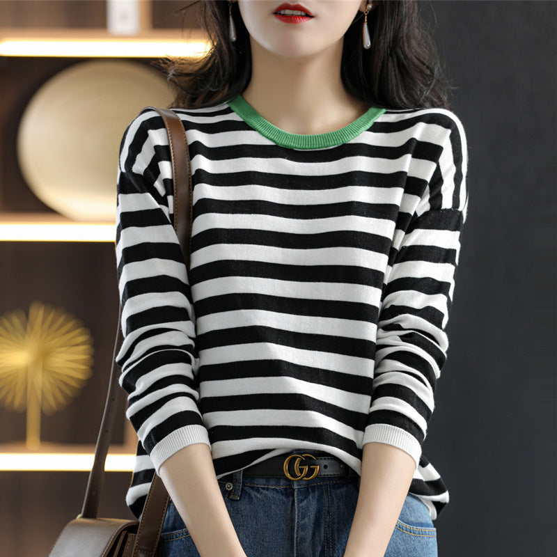 Damen Maritim-inspiriertes gestreiftes Feinstrick-Shirt mit weitem Boot-Ausschnitt und Kontrastkante Shop Nory