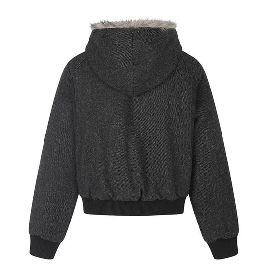 Damen Kapuzen-Bomberjacke mit Kunstfellfutter, asymmetrischer Mehrfachknopfleiste und geripptem Bund Shop Nory