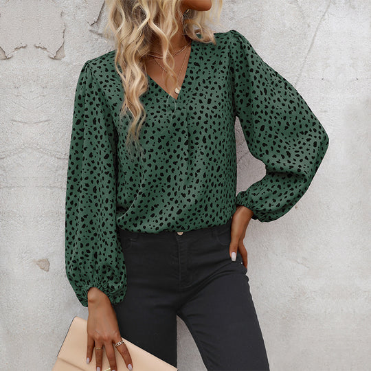 Damen Leichte Viskose-Bluse mit V‑Ausschnitt, elastischen Manschetten und Animal‑Print Shop Nory