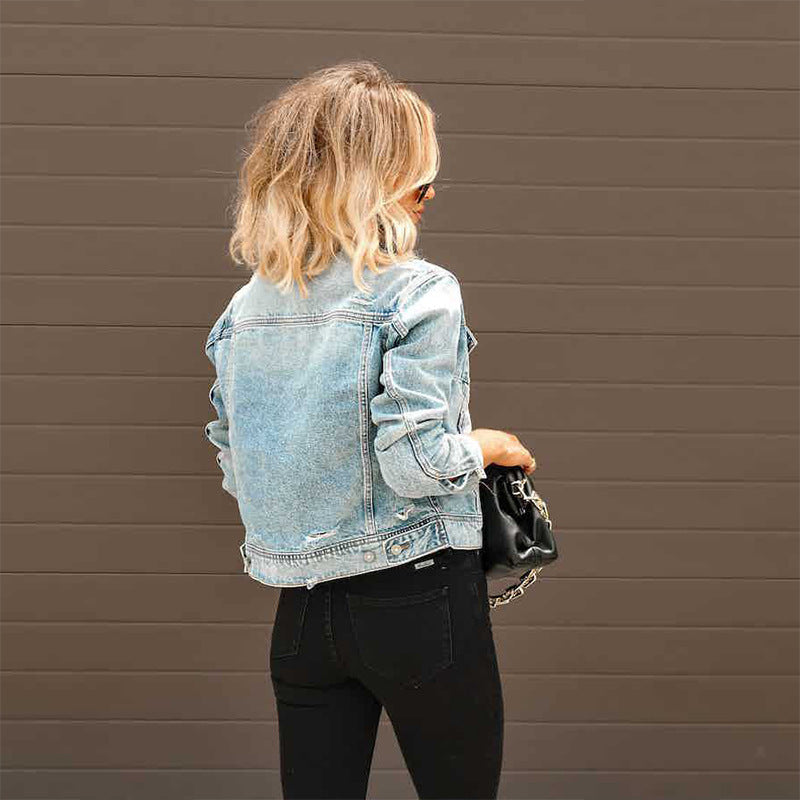 Damen Court Denimjacke im lässigen cropped Stil mit Fransendetails