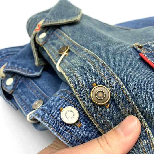 Herren Relaxed Denim-Hemdjacke mit aufgesetzten Brusttaschen und gerundetem Saum Shop Nory