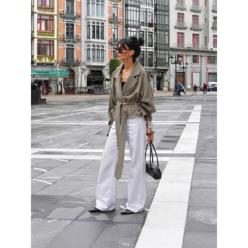 Damen Oversize Trenchjacke im Cropped-Schnitt mit Bindegürtel, überschnittenen Schultern und Ballonärmeln Shop Nory