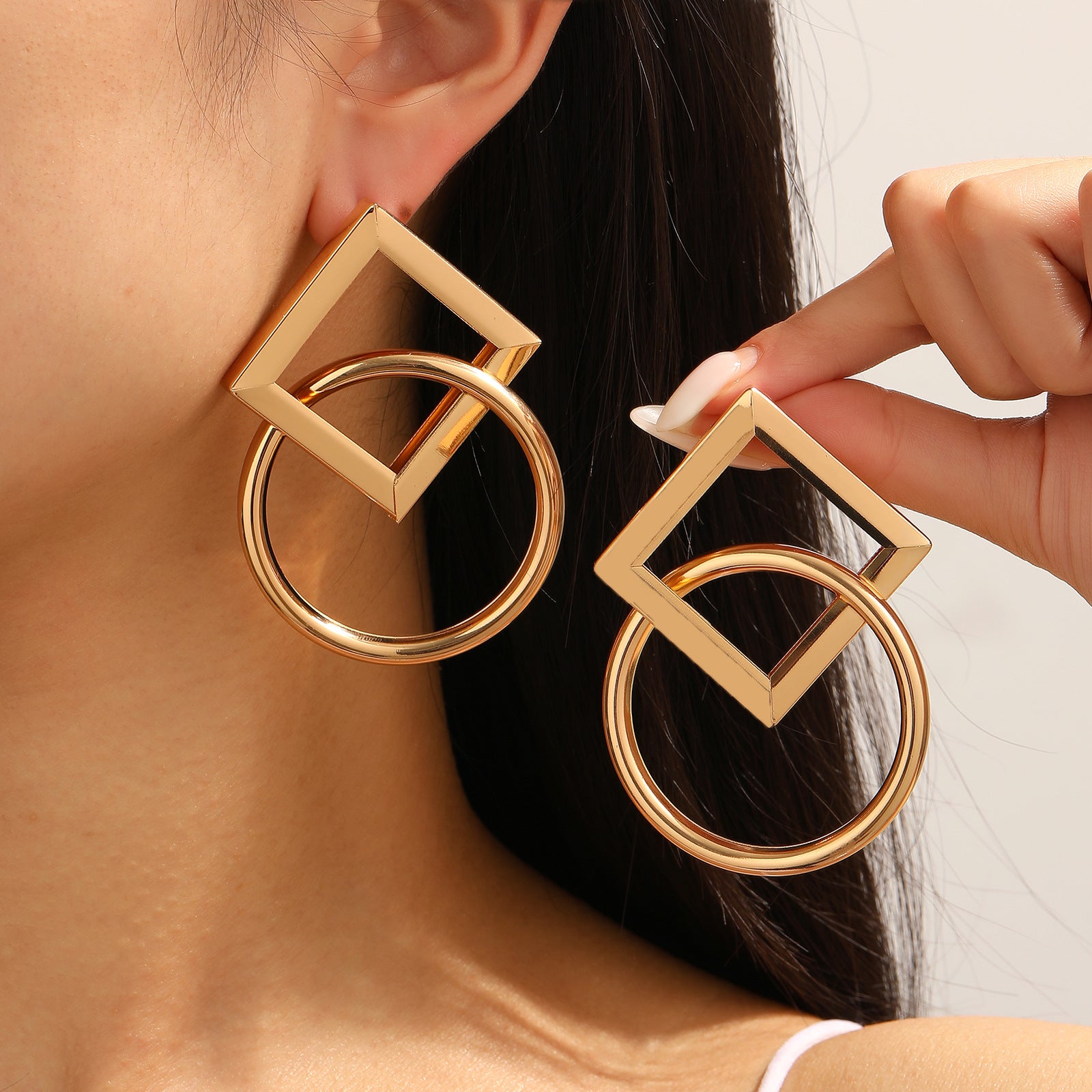Damen Hängende Ohrringe im modernen geometrischen Design Shop Nory