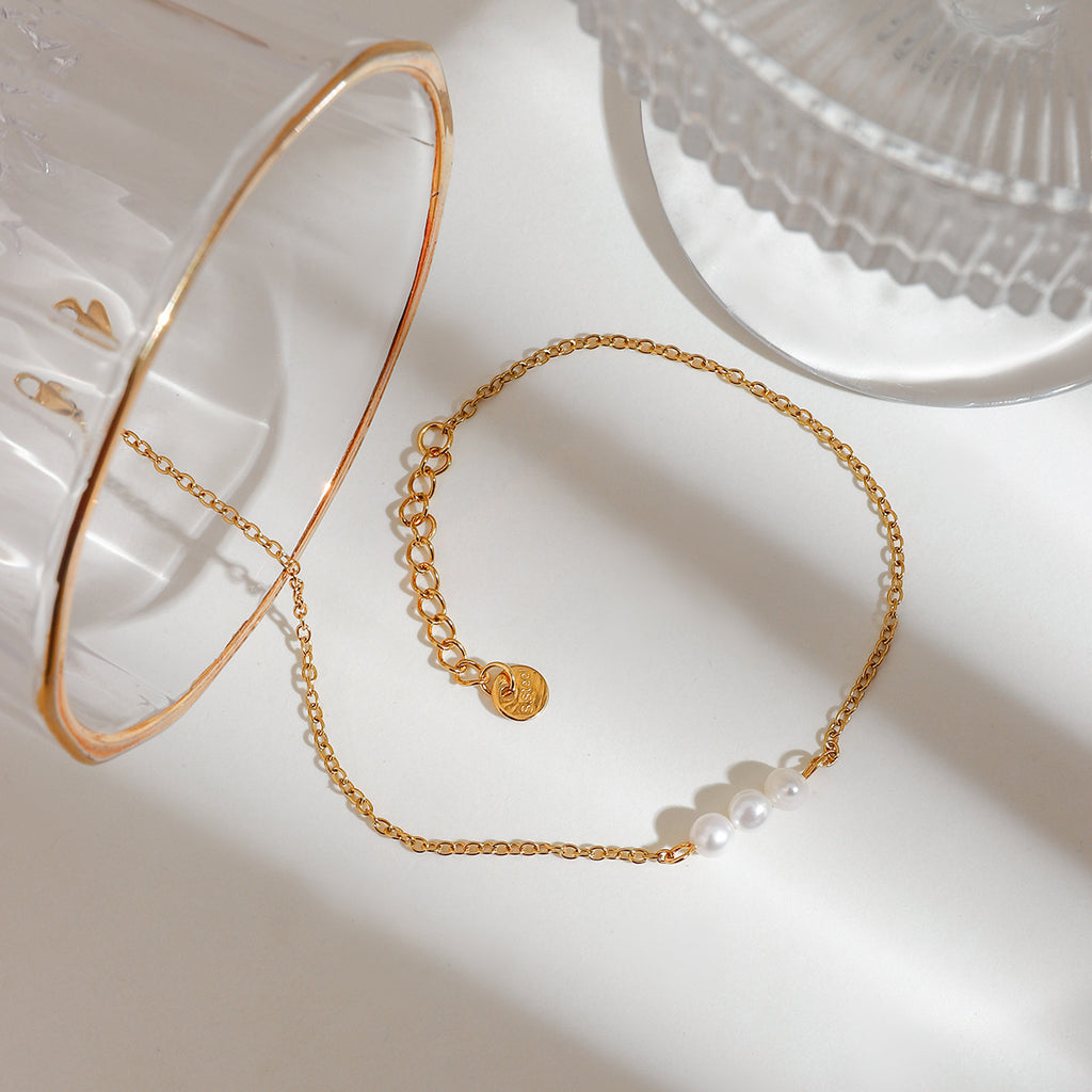 Damen zierliches Armband mit Perlenakzenten aus Edelstahl Shop Nory