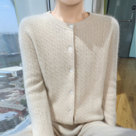 Damen Kurzgeschnitteter Feinstrick-Cardigan mit dezenter Struktur und Rundhalsausschnitt Shop Nory