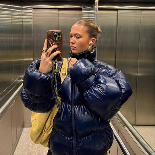 Damen Glänzende Oversize-Steppjacke mit Kapuze und hohem Stehkragen Shop Nory