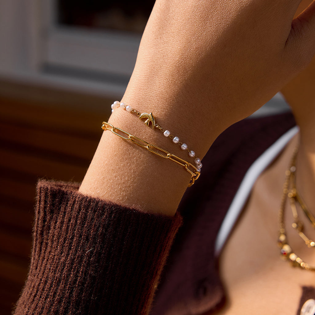 Damen Elegantes Edelstahlarmband mit Perlenakzenten und filigranem Design Shop Nory