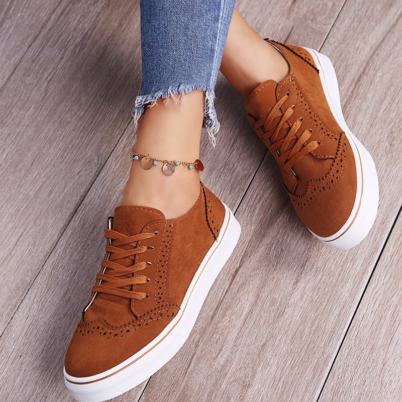 Damen Sneaker mit eleganter Brogue-Detailierung