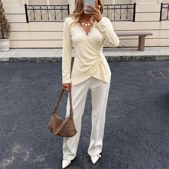 Damen Wickelshirt mit Spitzen-V-Ausschnitt, Raffung und Knopfdetail Shop Nory