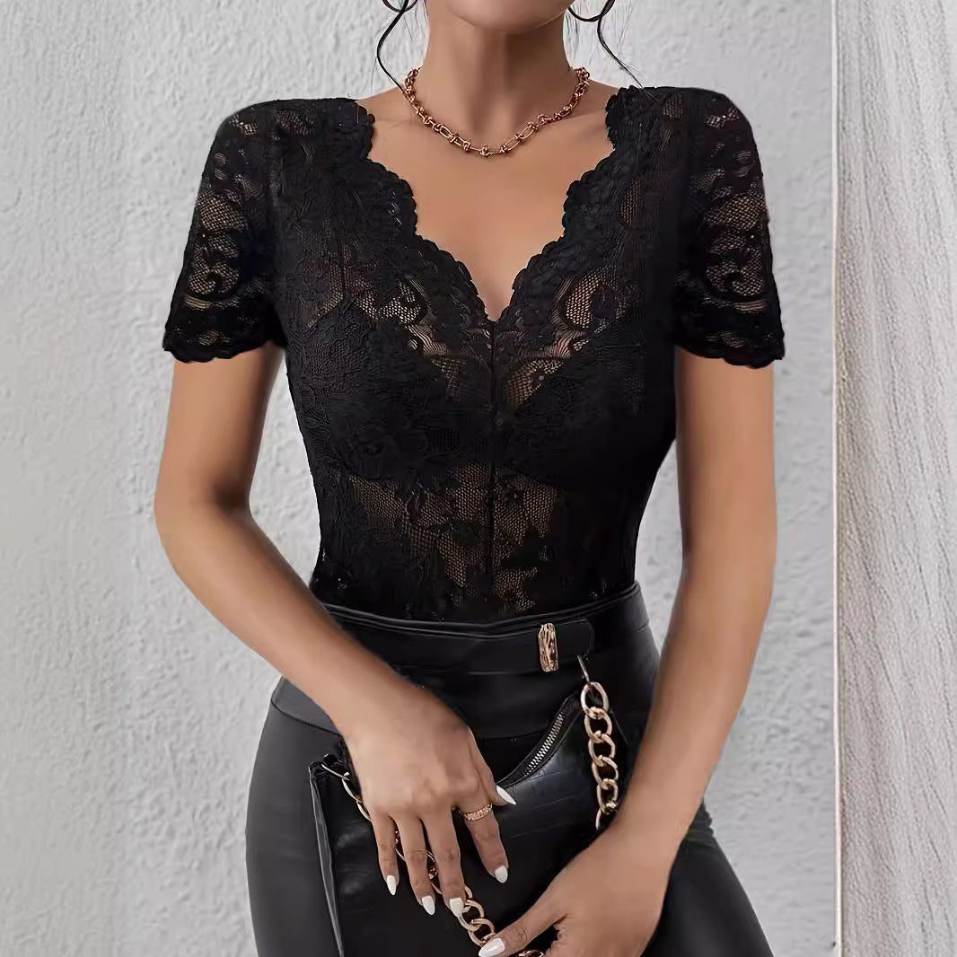 Damen Spitzenbody mit romantischer Dekolleté-Detail