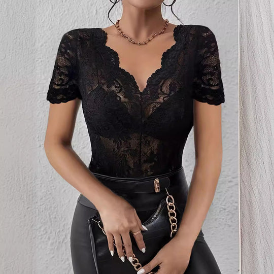 Damen Spitzenbody mit romantischer Dekolleté-Detail