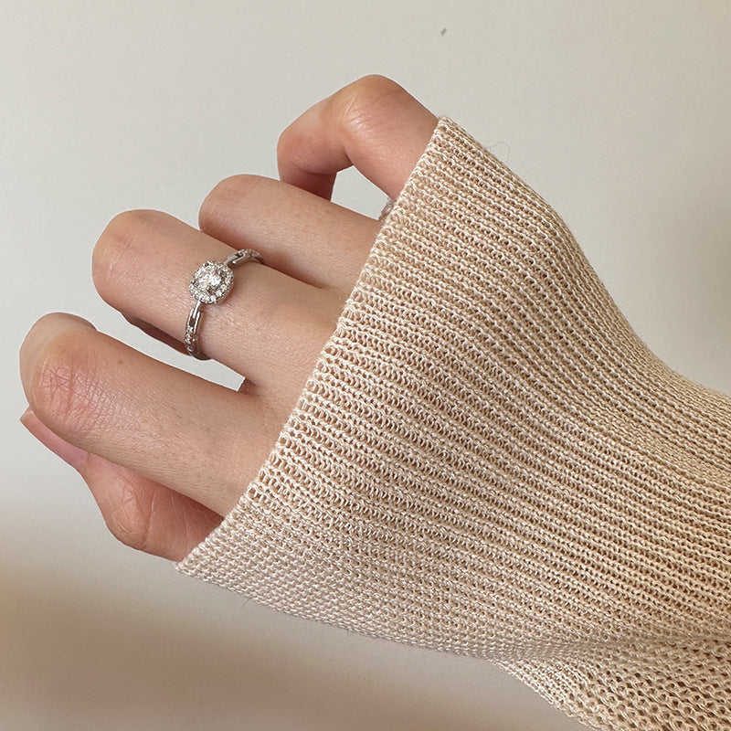 Damen zierlicher Ring mit funkelndem Zirkonia-Besatz Shop Nory