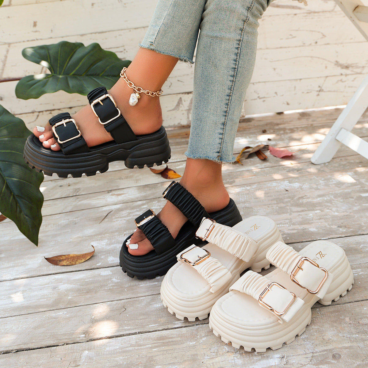 Damen komfortable Plateau-Sandalen mit dekorativen Riemen und ergonomischer Sohle