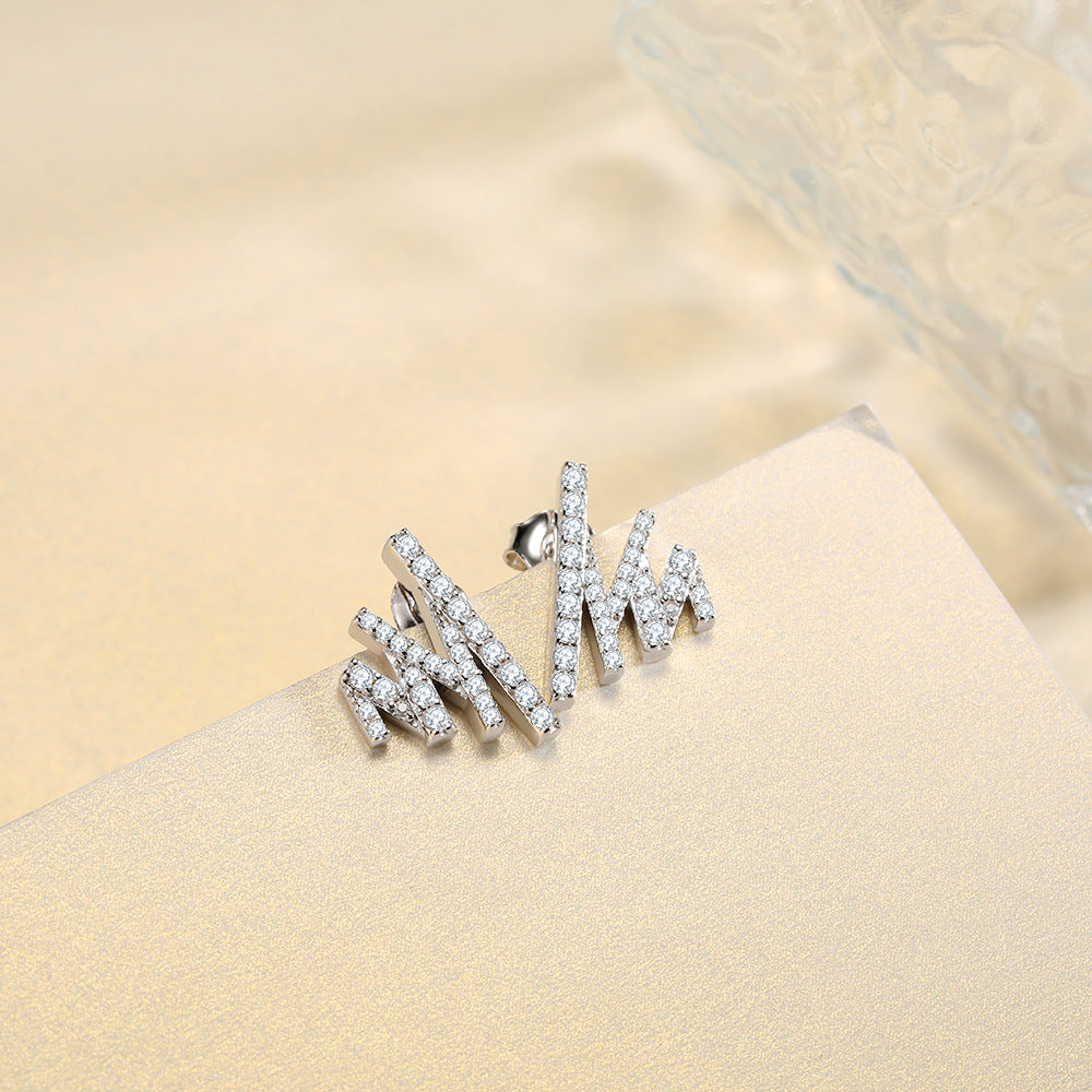 Damenohrringe im modernen geometrischen Design mit funkelnden Zirkonia-Details Shop Nory