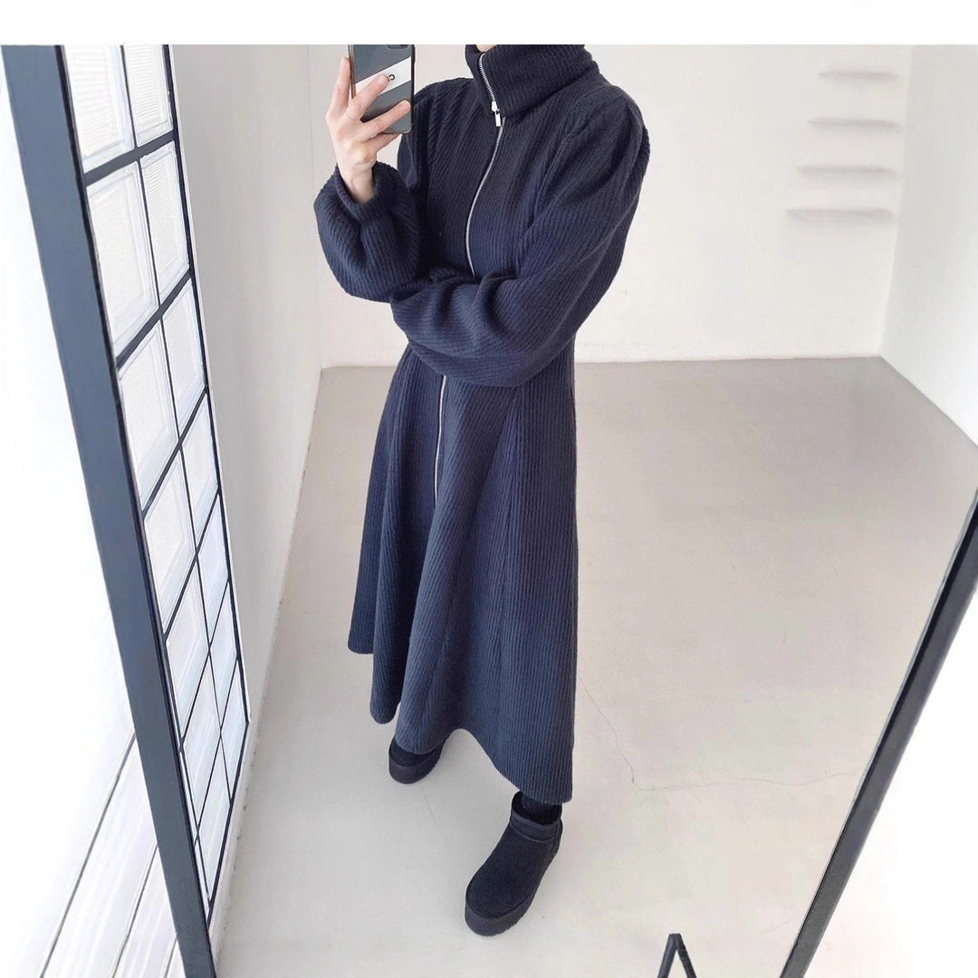 Damen Geripptes Strick-Midikleid mit Reißverschlusskragen und ausgestelltem Rock Shop Nory