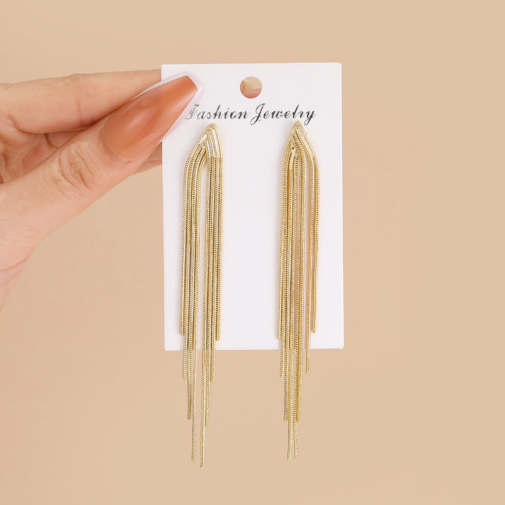 Damen Statement-Ohrringe mit fransigen Akzenten Shop Nory