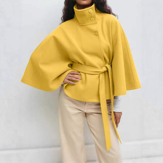 Damen Weit geschnittener Cape-Mantel mit hohem Stehkragen, Knopfleiste und Bindegürtel Shop Nory