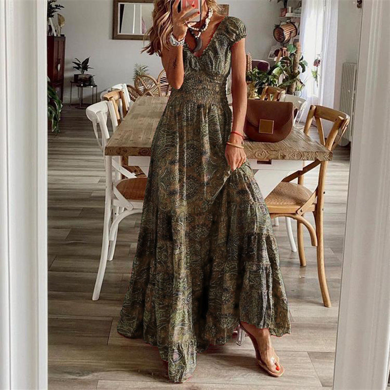 Damen Maxikleid mit romantischem Design und raffinierten Rüschendetails