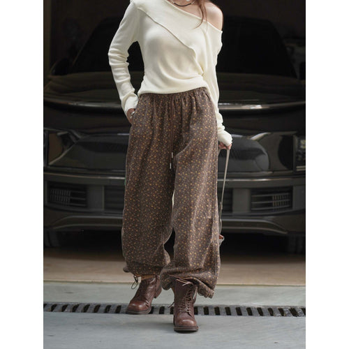 Damen Asymmetrisches Off-Shoulder Feinstrickshirt mit gedrehtem Saum Shop Nory