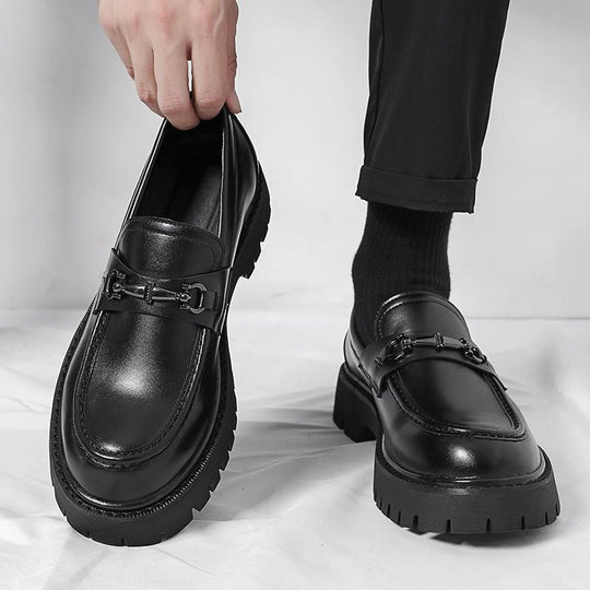 Herren Modische Loafers mit robustem Sohlenprofil und edler Schnallenverzierung
