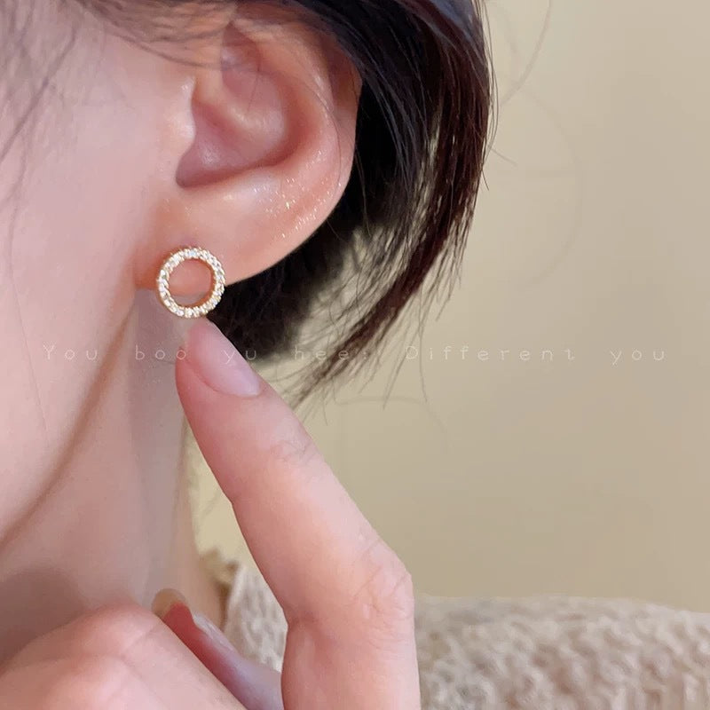 Damen Ohrstecker mit funkelndem Kreisdesign aus hochwertigem Metall Shop Nory