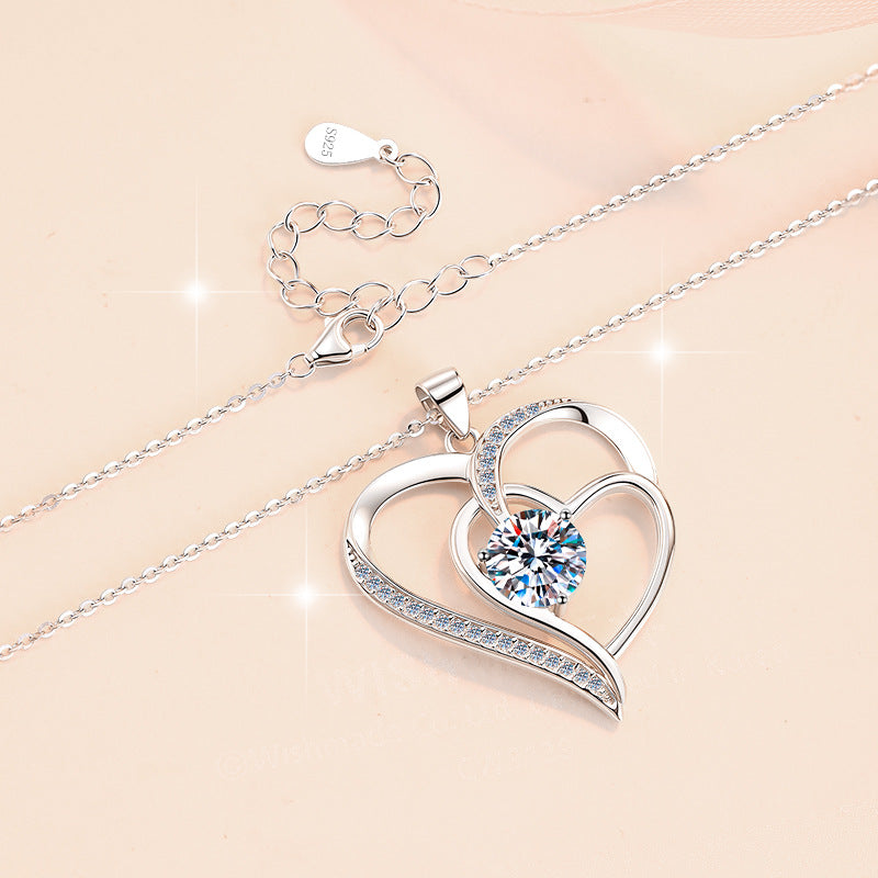 Damen Halskette mit herzförmigem Anhänger und funkelndem Zirkonia Shop Nory