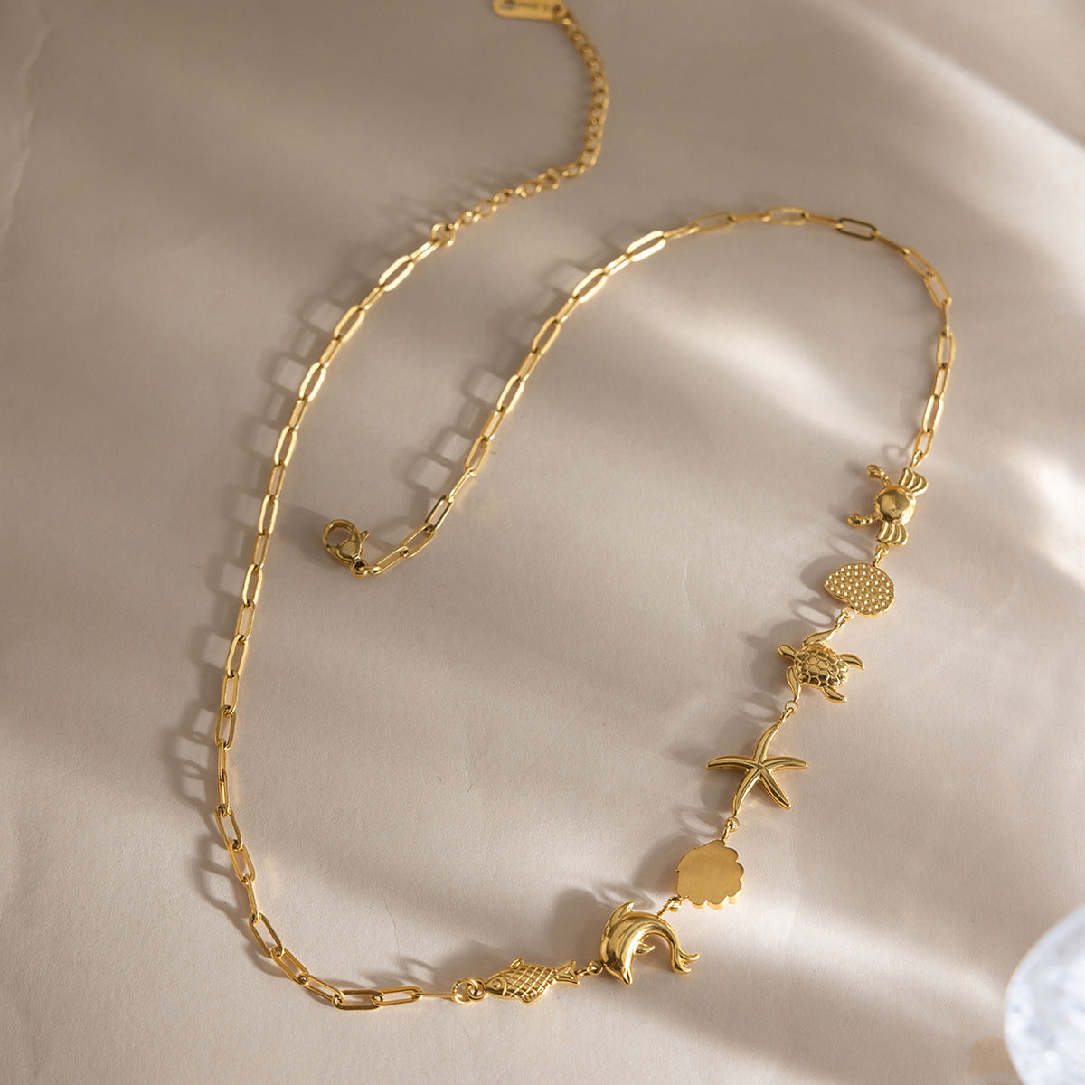 Damen elegante Halskette mit maritimen Tiermotiven und hypoallergenem Edelstahl Shop Nory