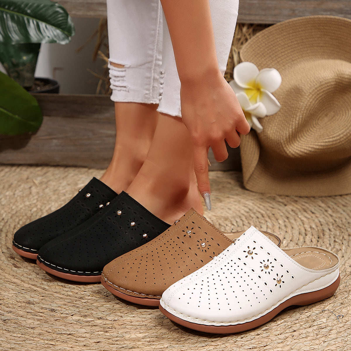 Damen bequeme Clogs mit atmungsaktiven Löchern und eleganten Verzierungen Shopnory