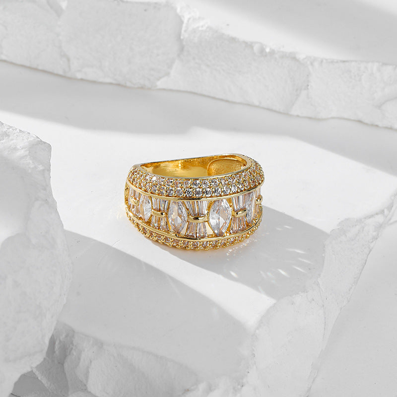 Damen Glänzender Zirkonia-Ring mit filigranen Verzierungen Shop Nory
