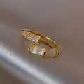 Damen schimmernder Edelstahlring mit funkelnden Zirkonia und eleganter Struktur Shop Nory