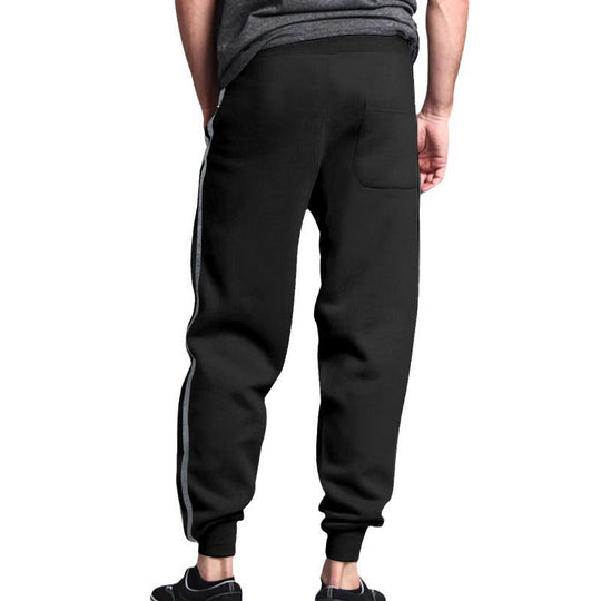 Herren sportliche Jogginghose mit seitlichen Kontraststreifen und elastischem Bund Shopnory