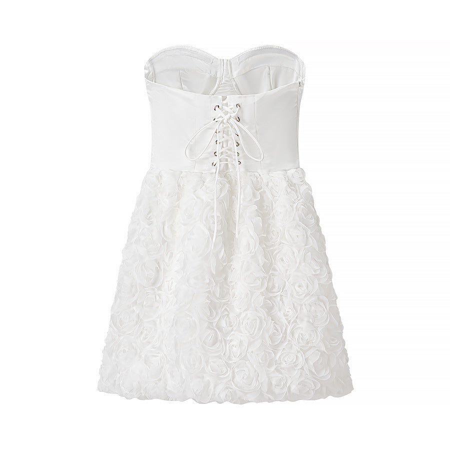 Damen Cocktailkleid mit Rüschen und tailliertem Schnitt