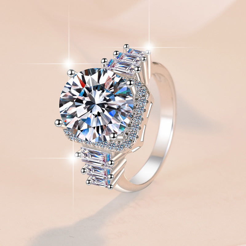 Damenschmuck Verlobungsring mit funkelndem Zirkonia-Besatz und kunstvollem Design Shop Nory