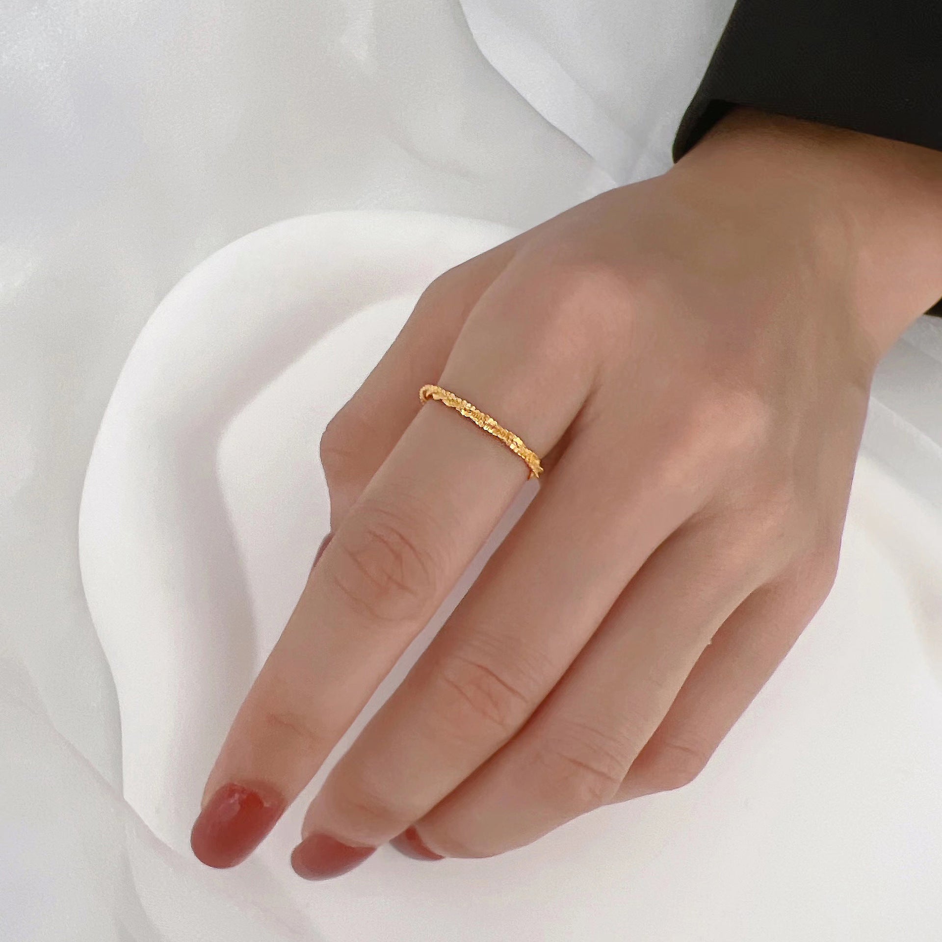 Damen filigraner Zirkonia Ring mit gewelltem Design Shop Nory